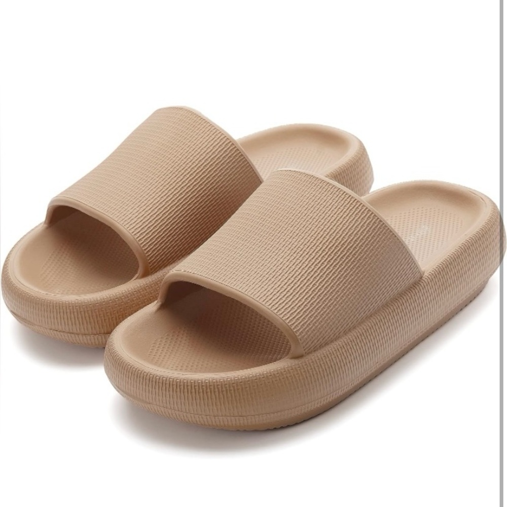 BRONAX Pillow Slippers for Women and Men,House Slides Size 10.5-11W 10-11.5M